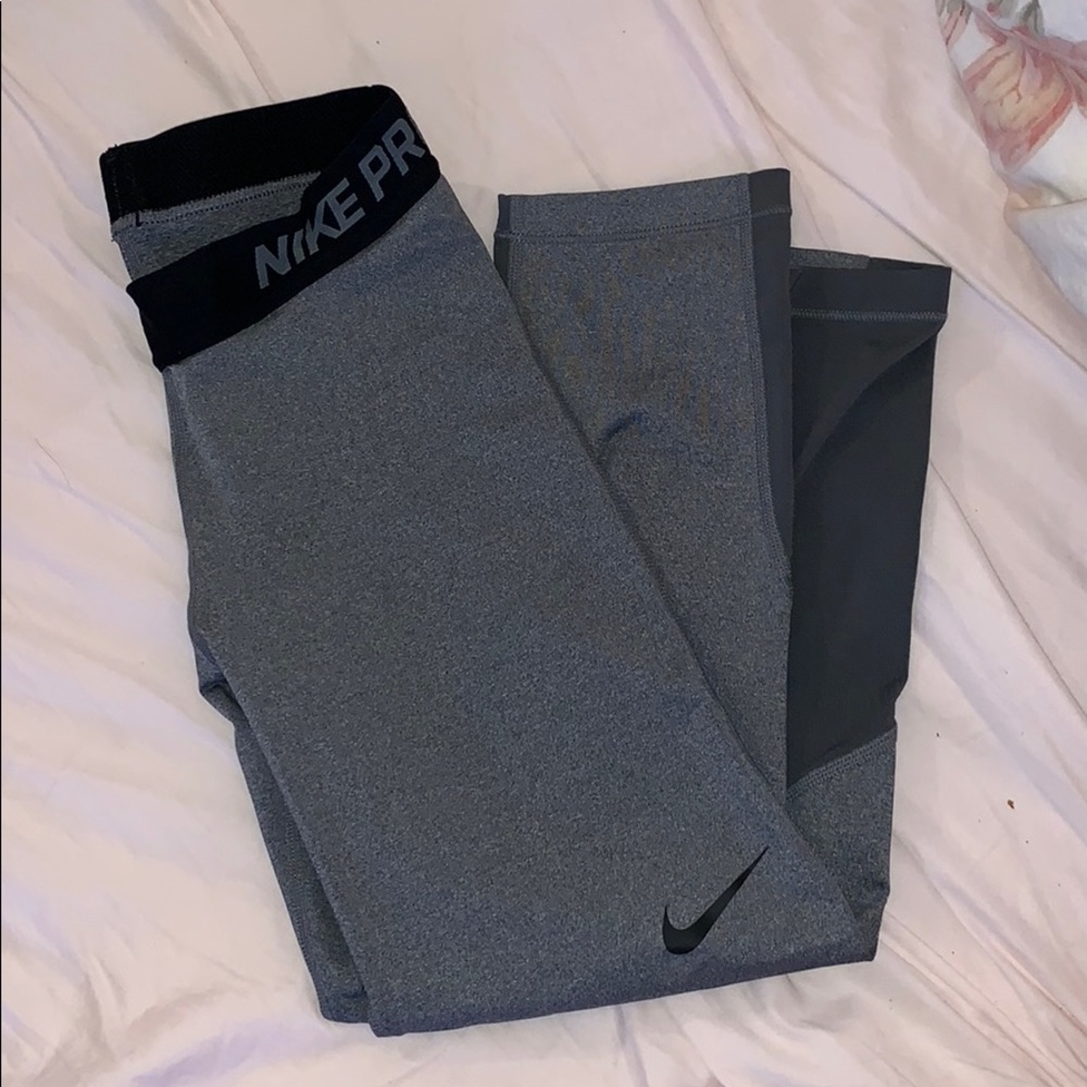 Grey Nike Pro Capri Leggings